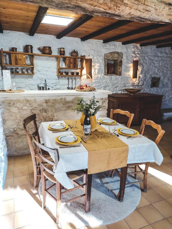 Bed and Breakfast Domaine de la Santonne Apt Esterno foto